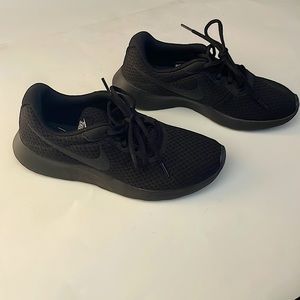 Nike shoes size 8